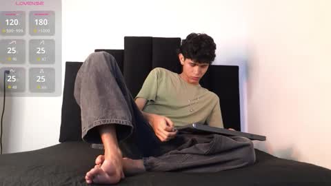 Snapshot of alex_mark_ chatting on 19, 12, 2025 alex_mark_ online show from 19, 12, 2025