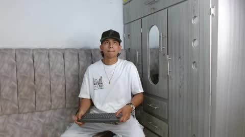 Snapshot of alex_martin47 chatting on 4, 4, 2026 alex online show from 4, 4, 2026