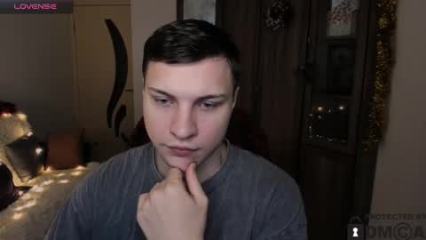 Snapshot of alex_milson chatting on 28, 11, 2025 alex_milson online show from 28, 11, 2025