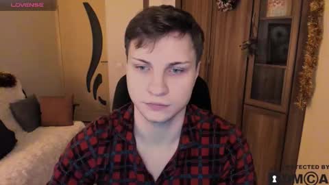 Snapshot of alex_milson chatting on 15, 12, 2025 alex_milson online show from 15, 12, 2025