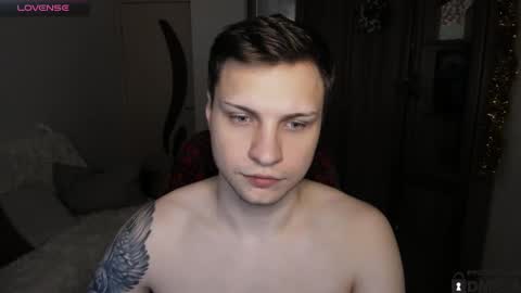 Snapshot of alex_milson chatting on 18, 12, 2025 alex_milson online show from 18, 12, 2025