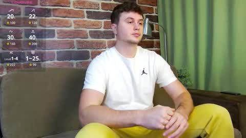 Snapshot of alex_onelove chatting on 29, 10, 2025 Alex online show from 29, 10, 2025