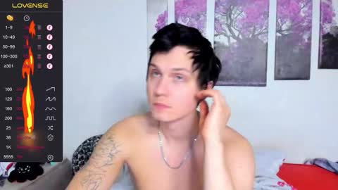 Snapshot of alex_wandhot chatting on 9, 11, 2025 Alex WandHot online show from 9, 11, 2025