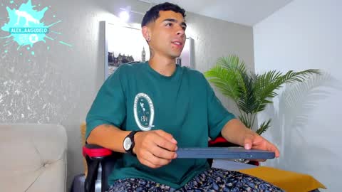 Snapshot of alex_zt chatting on 9, 1, 2025 x online show from 9, 1, 2025