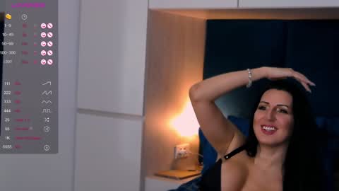 Snapshot of alexa_clarks chatting on 10, 1, 2025 Alexa  online show from 10, 1, 2025