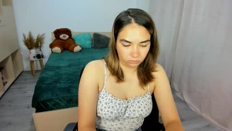 Snapshot of alexa_dolly chatting on 17, 9, 2025 Alexa online show from 17, 9, 2025