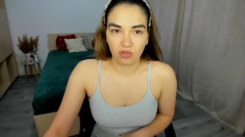 Snapshot of alexa_dolly chatting on 3, 12, 2025 Alexa online show from 3, 12, 2025