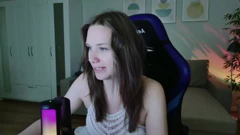 Snapshot of alexa_feels chatting on 30, 4, 2026 Little Duck homie online show from 30, 4, 2026