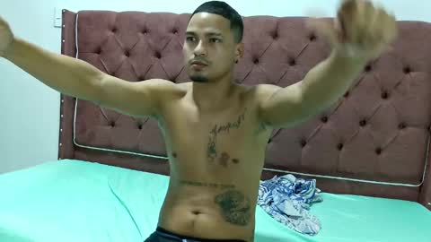 Snapshot of alexa_hotfox chatting on 1, 2, 2025 ALEXA online show from 1, 2, 2025