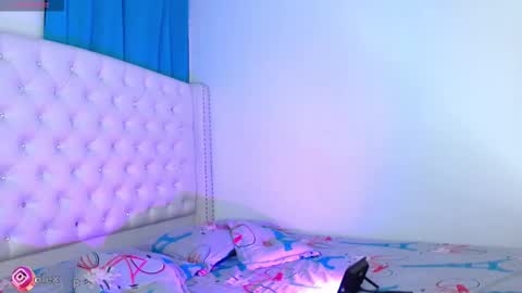   online show from 14, 9, 2025