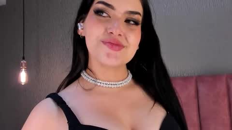 Snapshot of alexa_thaylor_ chatting on 7, 11, 2025 Alexa Thaylor online show from 7, 11, 2025