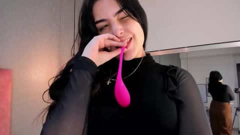 Snapshot of alexa_thaylor_ chatting on 24, 11, 2025 Alexa Thaylor online show from 24, 11, 2025