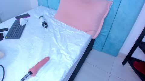 alexaa_small online show from 25, 2, 2025