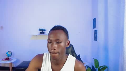 Snapshot of alexaandro18 chatting on 25, 4, 2026 Alexandro online show from 25, 4, 2026