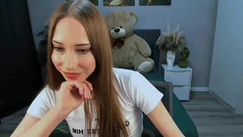 Snapshot of alexaharmon chatting on 5, 2, 2025 AlexaHarmon online show from 5, 2, 2025