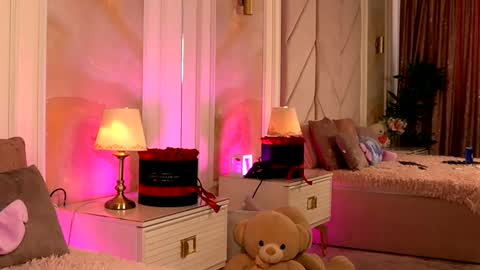 Snapshot of alexaheyess chatting on 23, 2, 2025 Alexa online show from 23, 2, 2025