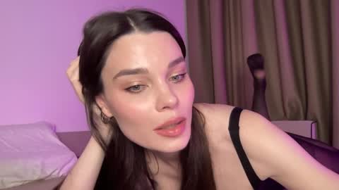 Ember Valentine online show from 5, 4, 2026