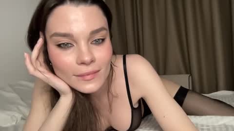 Ember Valentine online show from 10, 4, 2026