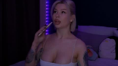 Snapshot of alexamason chatting on 22, 4, 2026 Alexa Mason online show from 22, 4, 2026