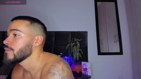 Onlyfansalexmartinezwb  Instagram alexwbmartinez  Twitter martinezcb937 online show from 12, 2, 2025