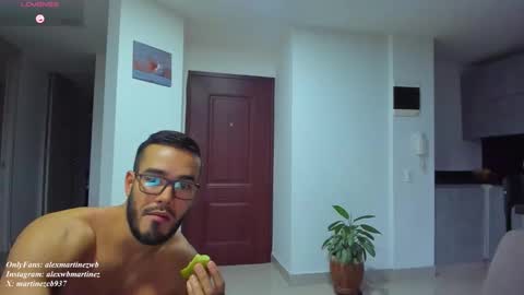 Onlyfansalexmartinezwb  Instagram alexwbmartinez  Twitter martinezcb937 online show from 11, 9, 2025
