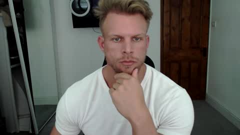 Snapshot of alexandersteelmuscle chatting on 3, 4, 2026 Alexander Steel online show from 3, 4, 2026