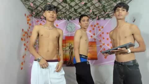 Snapshot of alexandluke1 chatting on 24, 2, 2025 chicos hot online show from 24, 2, 2025