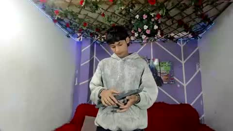 chicos hot online show from 7, 8, 2026
