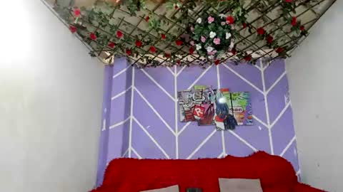 chicos hot online show from 9, 8, 2026