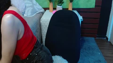 Snapshot of alexandra_jonas chatting on 8, 4, 2026 alexandra_jonas online show from 8, 4, 2026