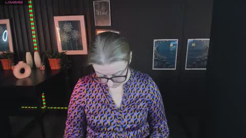 Alexandra online show from 5, 3, 2025