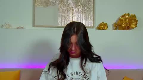 Snapshot of alexandrabloom chatting on 10, 11, 2025 AlexandraBloom online show from 10, 11, 2025