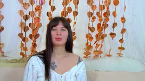 AlexandraBloom online show from 15, 2, 2026