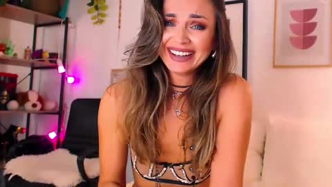 Snapshot of alexandrawooow chatting on 24, 3, 2026 alexandrawooow online show from 24, 3, 2026