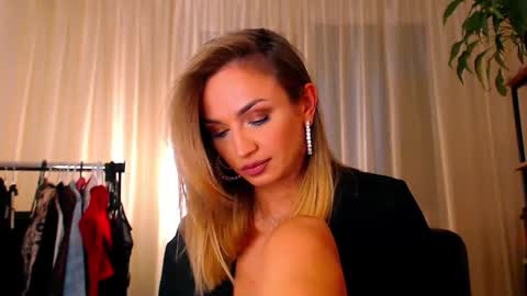 Snapshot of alexandrawooow chatting on 1, 5, 2026 alexandrawooow online show from 1, 5, 2026