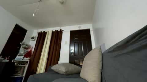 Snapshot of alexang2003 chatting on 21, 11, 2025 adrianagreyson online show from 21, 11, 2025