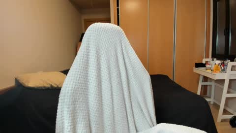 Snapshot of alexarayjoel chatting on 10, 4, 2026 Alexa online show from 10, 4, 2026