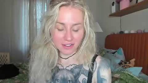 Snapshot of alexarush chatting on 4, 8, 2026 alexarush online show from 4, 8, 2026