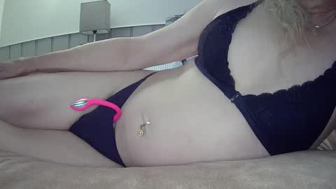 Snapshot of alexassts chatting on 29, 11, 2025 alexass online show from 29, 11, 2025