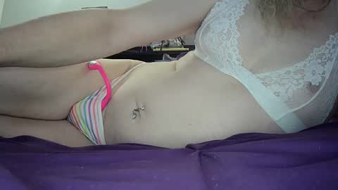 Snapshot of alexassts chatting on 11, 4, 2026 alexass online show from 11, 4, 2026