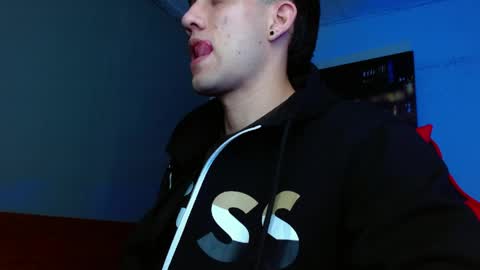 alexgiraldo__ online show from 7, 6, 2026