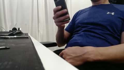 Snapshot of alexhunter4u chatting on 5, 1, 2026 alexhunter4u online show from 5, 1, 2026