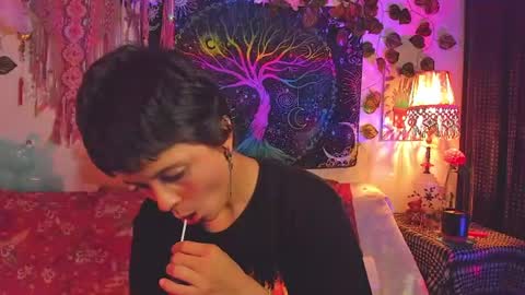 Alex online show from 10, 6, 2026