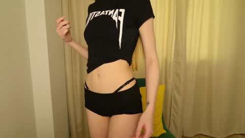 Snapshot of alexialunaris chatting on 13, 4, 2026 Alexia online show from 13, 4, 2026