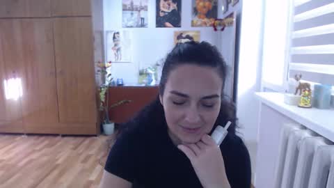 AlexisMillers online show from 4, 12, 2025