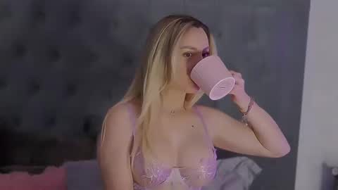 Alexis online show from 12, 3, 2026