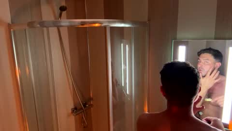 Snapshot of alexlive1 chatting on 4, 10, 2025 alexlive1 online show from 4, 10, 2025