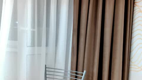 Snapshot of alexray20 chatting on 25, 4, 2026 Alex online show from 25, 4, 2026