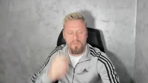 Snapshot of alexyno2020 chatting on 17, 3, 2026 alexyno2022 ONLYFANS online show from 17, 3, 2026