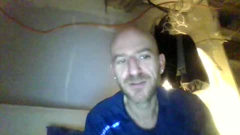 Snapshot of alfred151 chatting on 11, 4, 2026 Edgarrrdd1021 online show from 11, 4, 2026